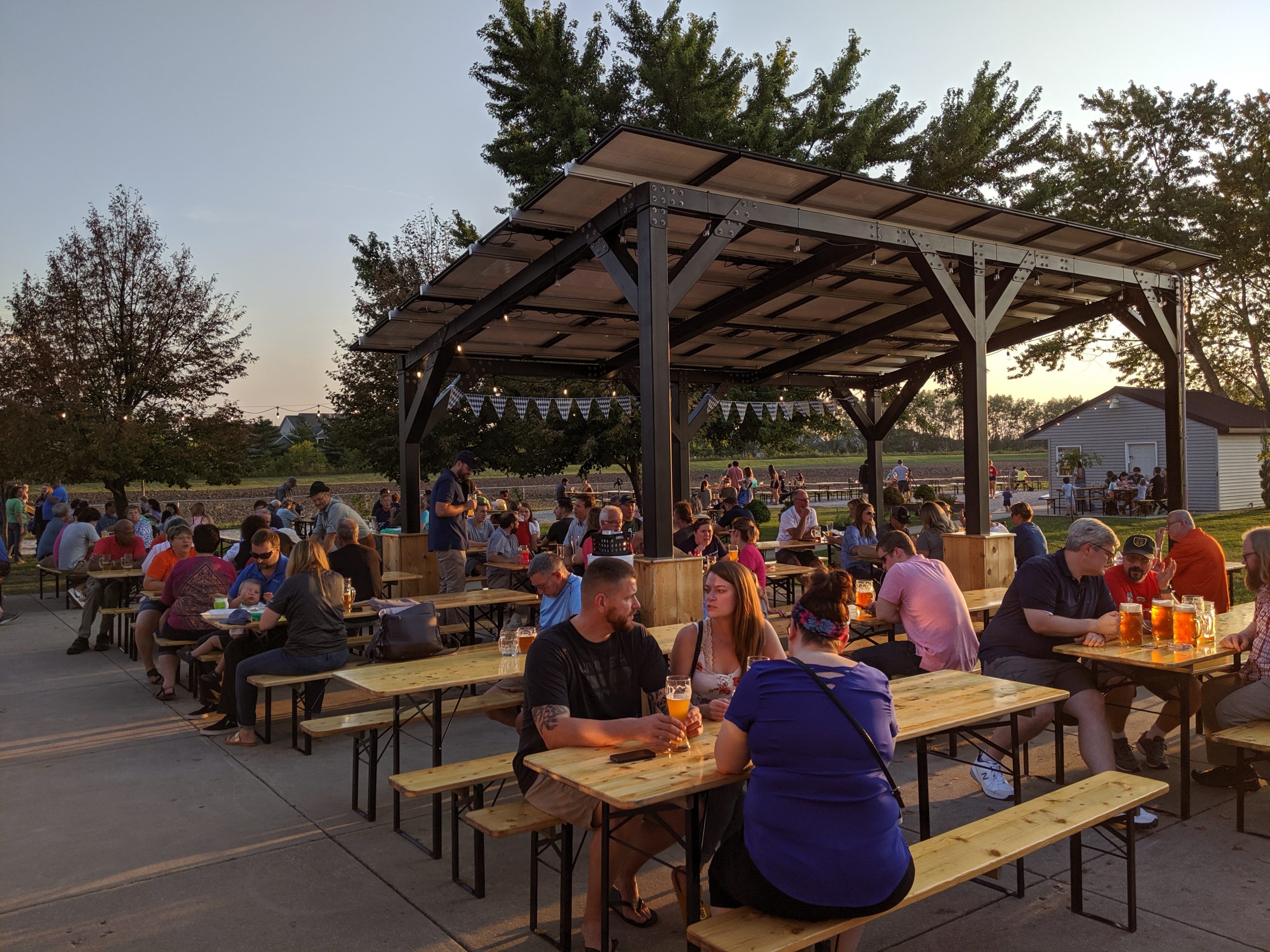 Evening in the Riggs beergarden